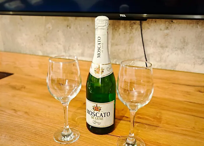 Axiom - Zenith Iii - Netflix, Hbo, Champagne Lejlighed Košice