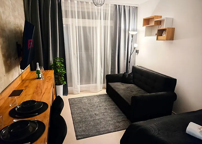 Axiom - Zenith Iii - Netflix, Hbo, Champagne Lejlighed *